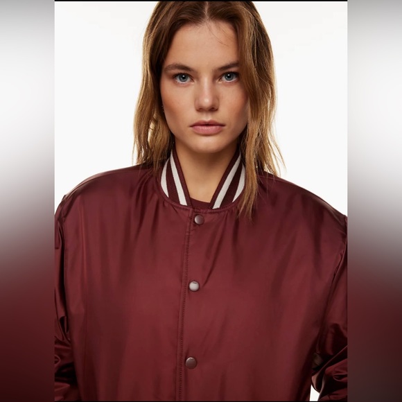 Aritzia Stadium Jacket by TNA- size Large - Picture 2 of 10